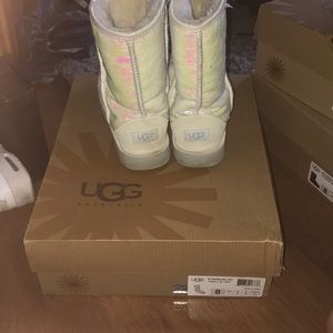 UGG Sparkles I Do! White boots. Gently worn.